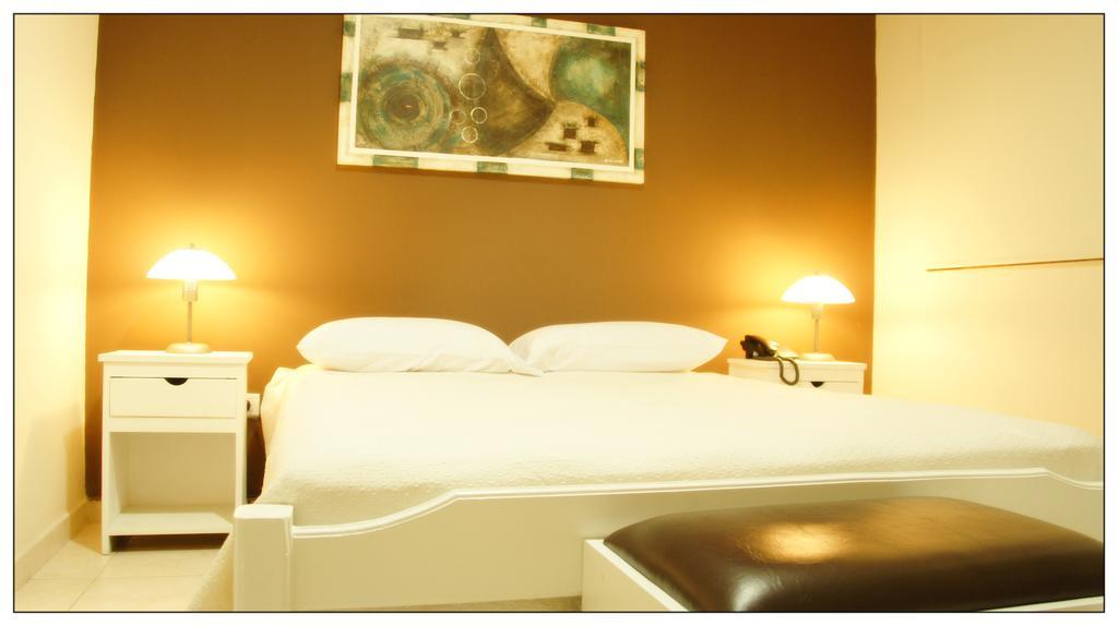 Hotel Boutique Santiago サンティアゴ・デル・エステロ 部屋 写真